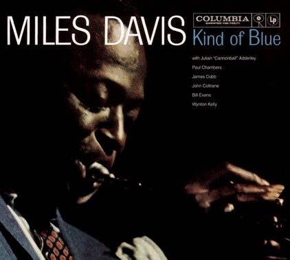 Das Cover vom Album „Kind of Blue“ des großartigen Künstlers Miles Davis. 